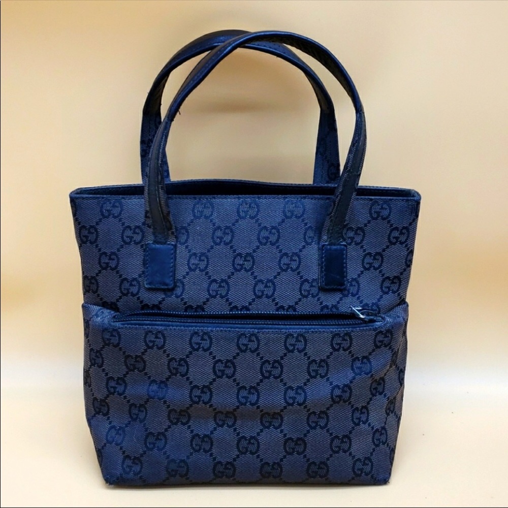Small Gucci tote. Please see pictures. - Picture 1 of 16
